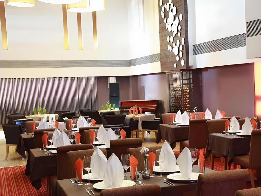 The Corporate Hotel And Convention Centre Ulan Batur Dış mekan fotoğraf