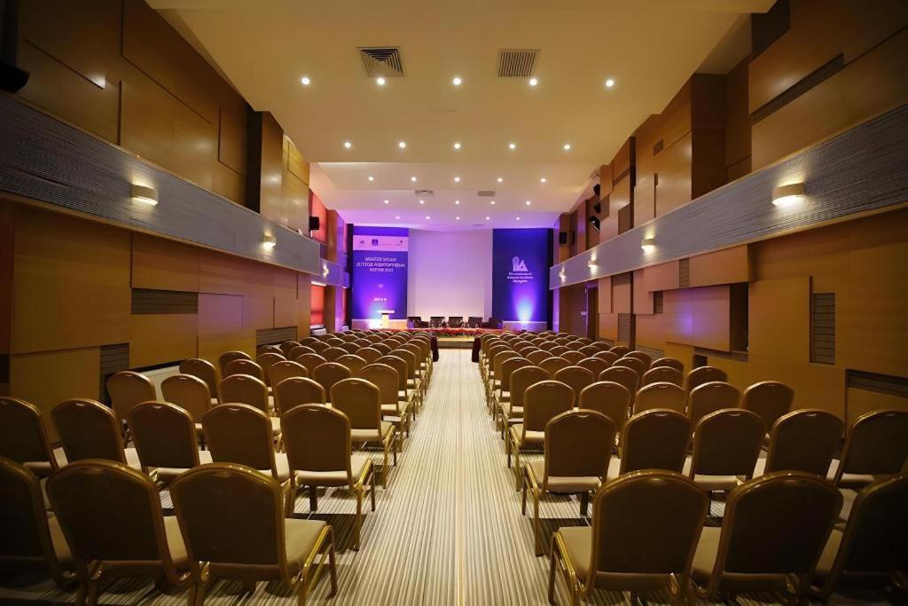 The Corporate Hotel And Convention Centre Ulan Batur Dış mekan fotoğraf